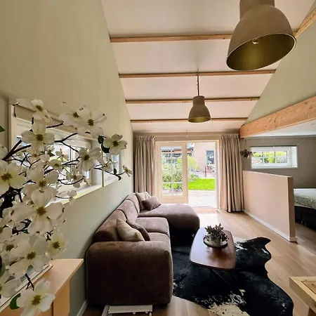 Guest house Aan De Dijk