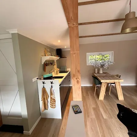Aan De Dijk Guest house
