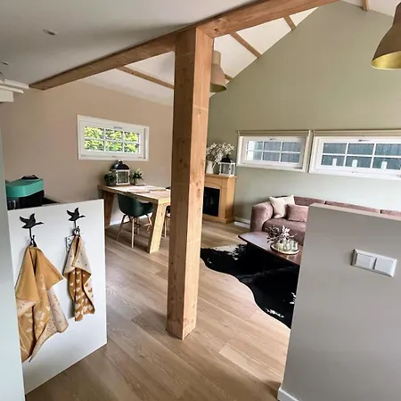Aan De Dijk Guest house 3*
